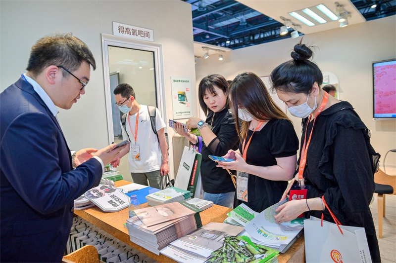 第81屆中國(guó)教育裝備展圓滿落幕,得高富氧科技強(qiáng)勢(shì)吸睛 image6 第81屆中國(guó)教育裝備展圓滿落幕,得高富氧科技強(qiáng)勢(shì)吸睛 image6