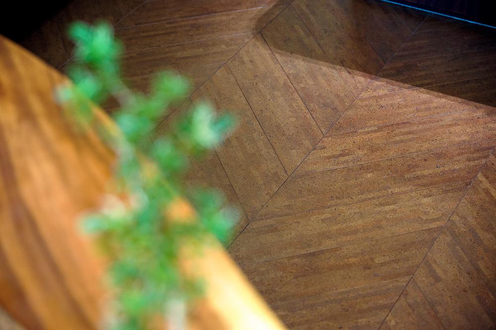 中式風新家的靈魂，居然是這塊軟木地板 圖片11