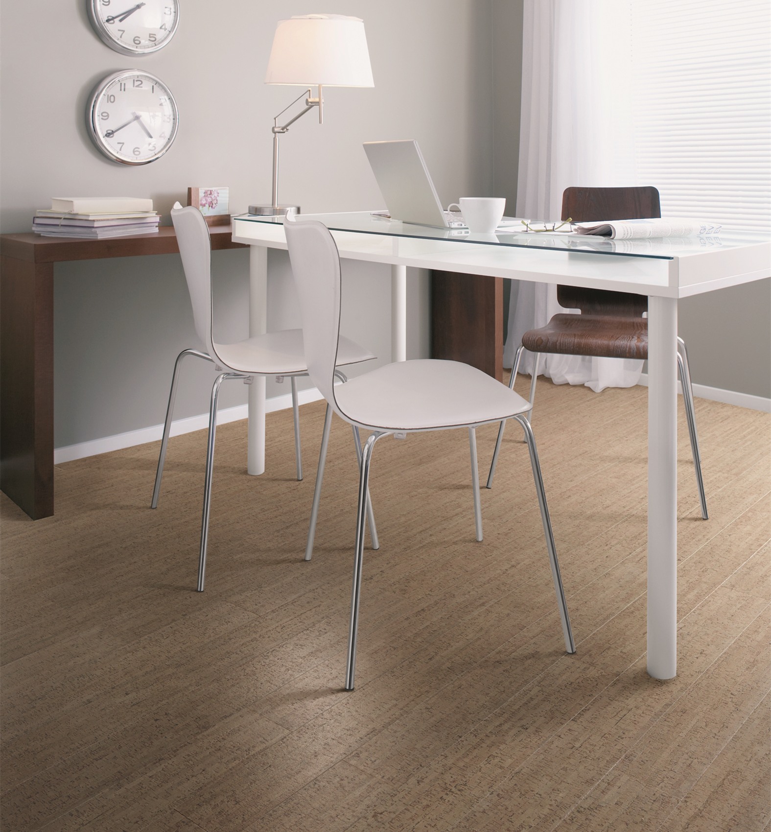 選購優(yōu)質(zhì)實用的軟木地板需要注意什么？