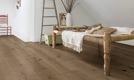 得高進(jìn)口地板:易清潔，快人一步！